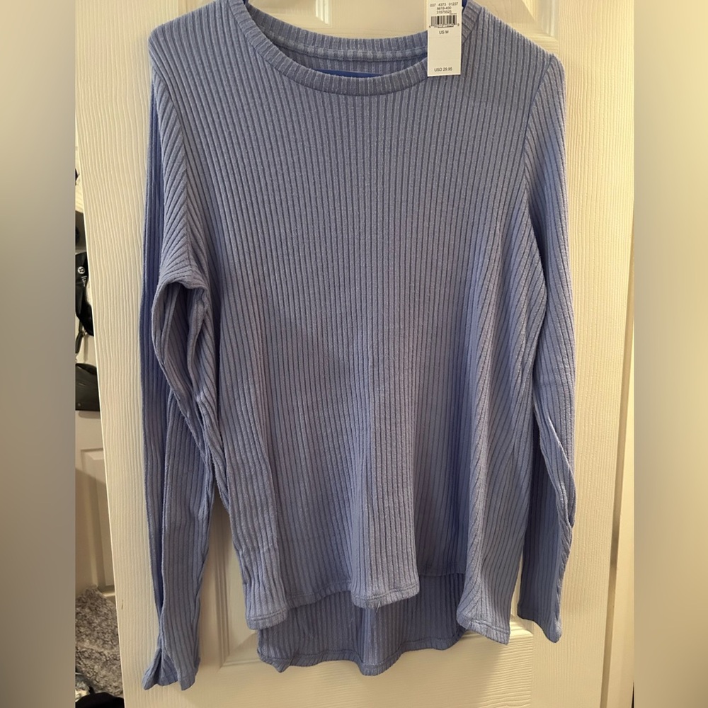 NWT AMERICAN EAGLE MEDIUM lightweight sweater